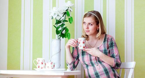 pregnant woman tea