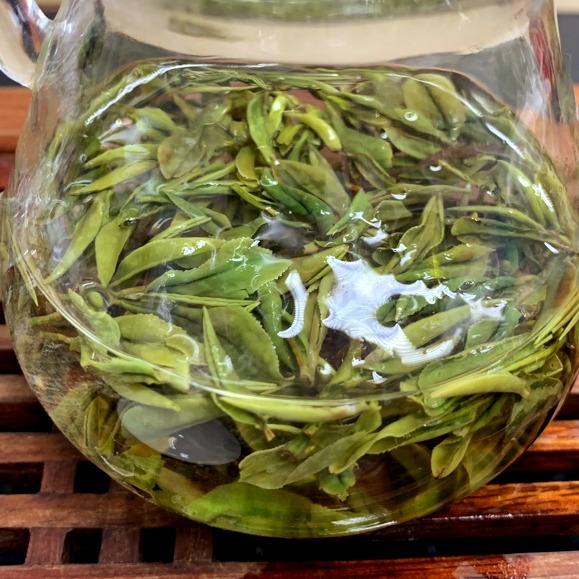 Апрельский белый чай гайвань